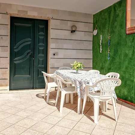 Ferienhaus Do Mestru Luccio Tripoli *